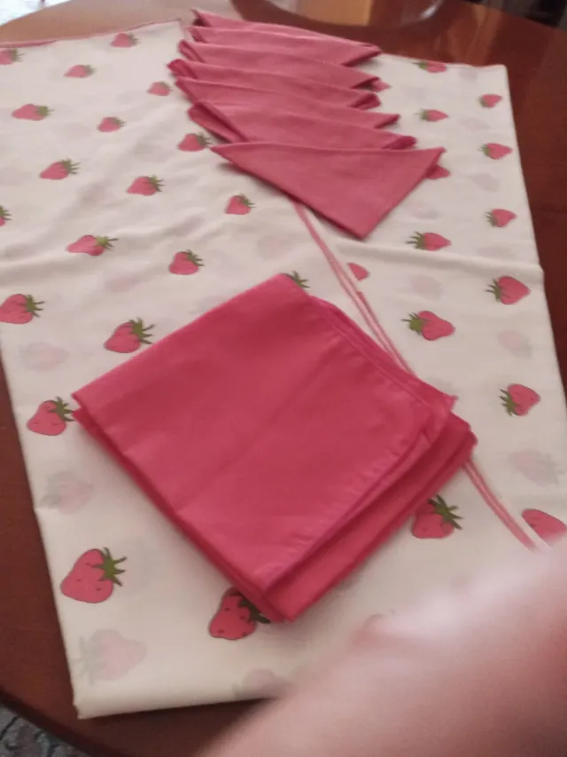 Mantelería 12 servicios + 12 servilletas