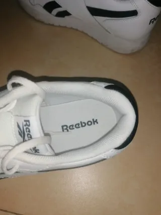 Zapatillas Reebok Unisex Blancas y Negras