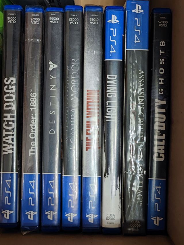 PS4 (PlayStation 4) Watch Dogs Bundle + giochi