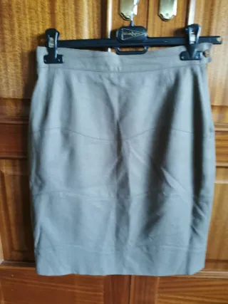 Falda tubo Bandas Rojas gris mujer