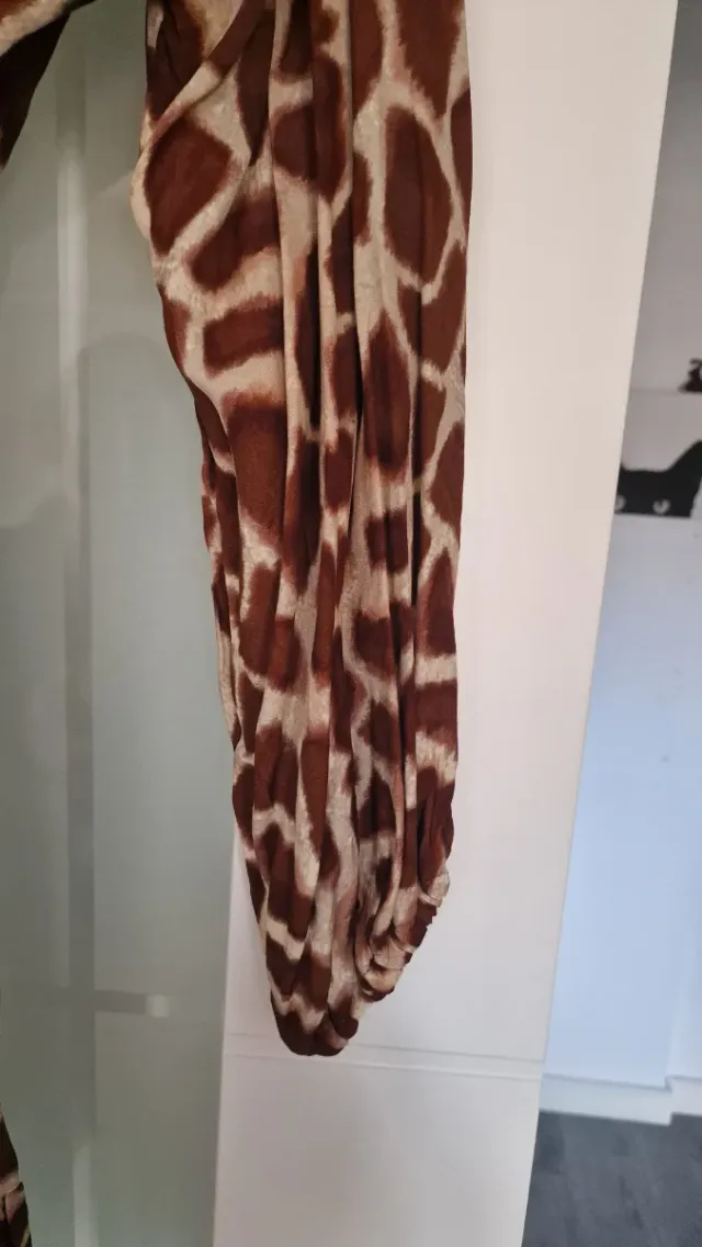 Vestido corto estampado animal print