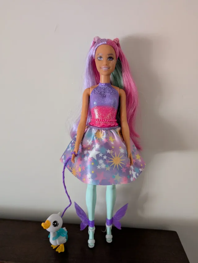 Barbie Un Toque de Magia Rocki Glyph