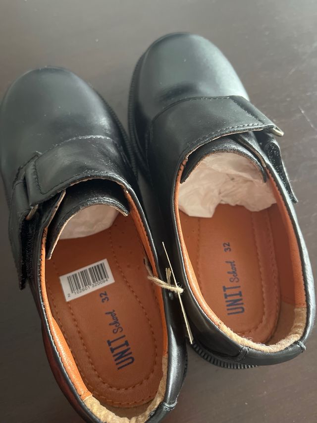Zapatos Escolares Negros Velcro Talla 32