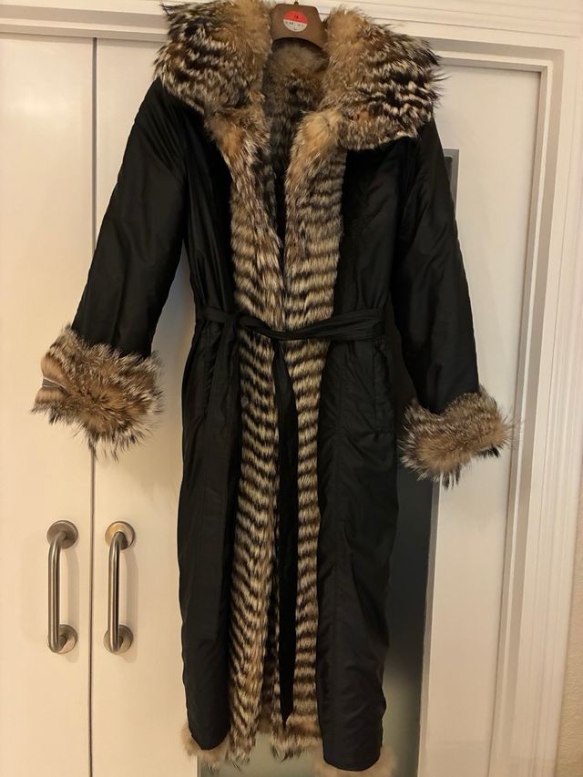 Abrigo de piel largo