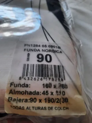 Funda nórdica cama 90 con bajera. Burrito blanco