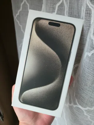 Scatola Apple iPhone 15 Pro Max