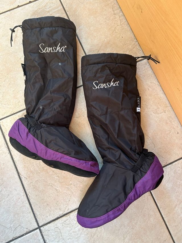 Botas calentamiento danza Sansha Negras y Moradas