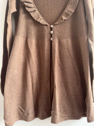 Jersey Zara mujer marrón con volantes