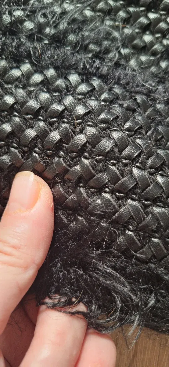 Minifalda negra efecto polipiel