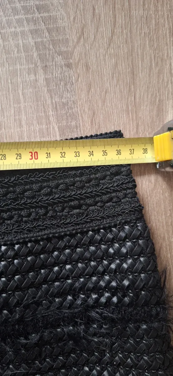 Minifalda negra efecto polipiel