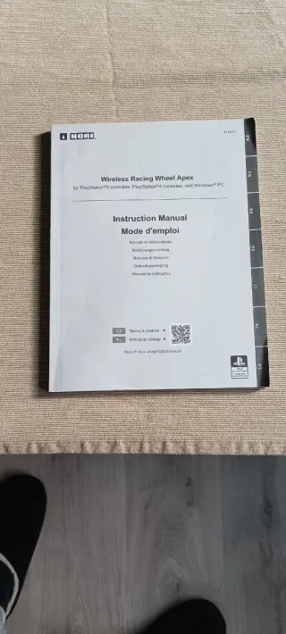 Pedales Hori Racing y volante