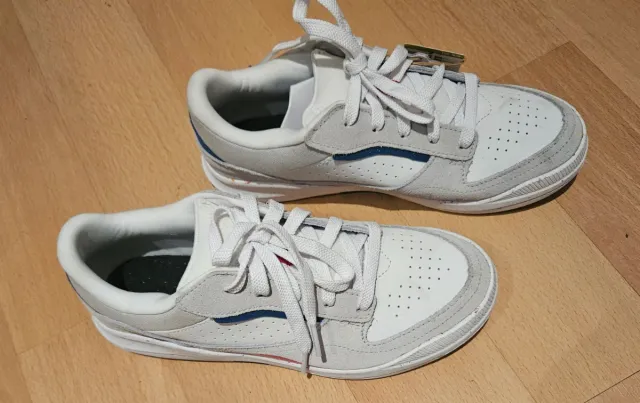 Zapatillas deportivas. Nuevas