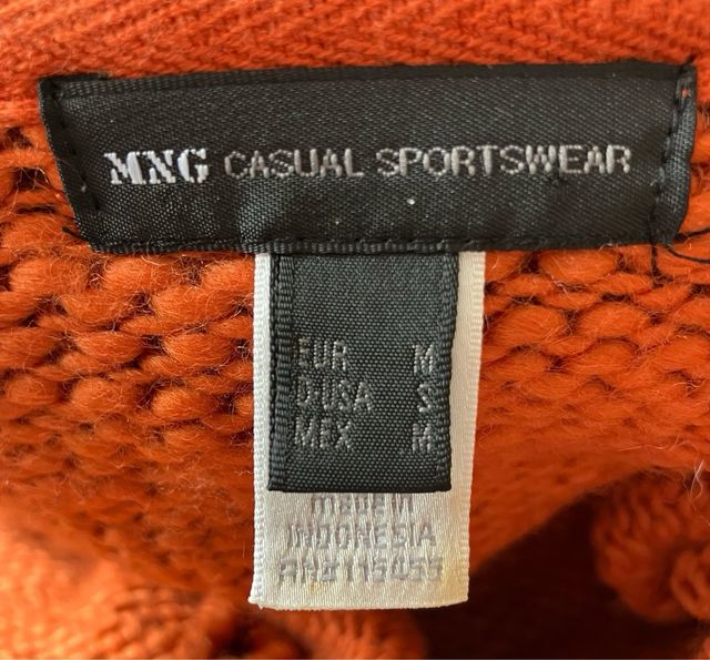 Cárdigan de lana naranja con lazo