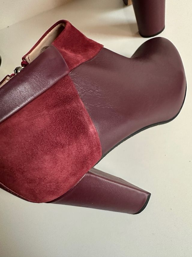 Botines Roberto Verino Piel Burdeos