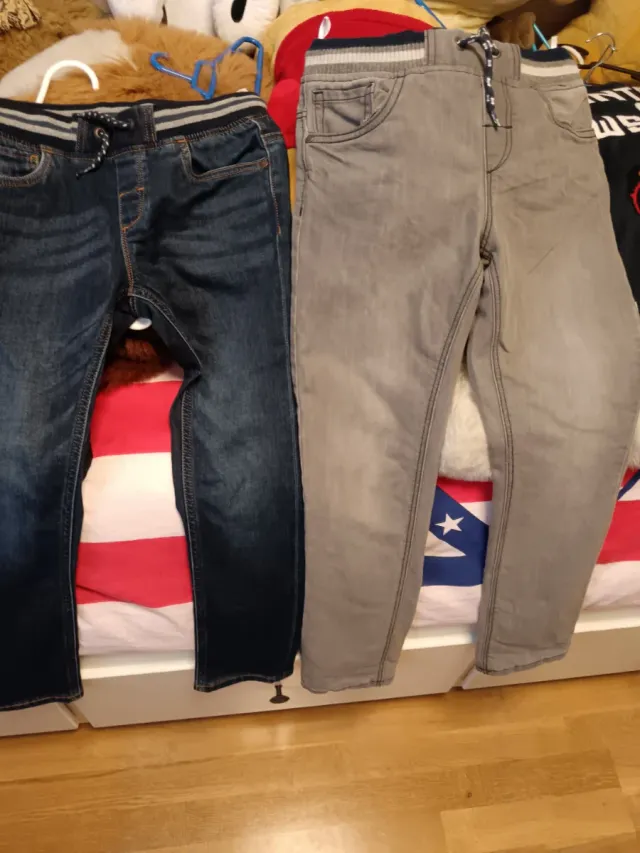 Diferentes prendas de ropa preguntar precios