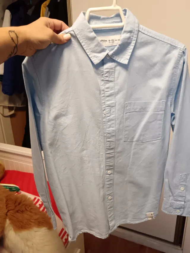 Diferentes prendas de ropa preguntar precios