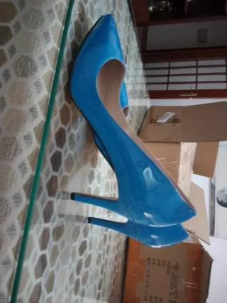 Zapatos de tacón azul