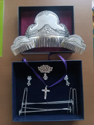 Aderezo y peinetas plata niña