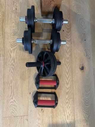 Set entrenamiento pesas y accesorios