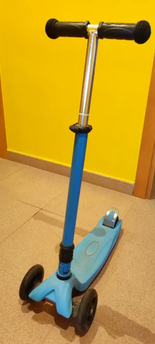 Patinete infantil 3 ruedas azul ajustable