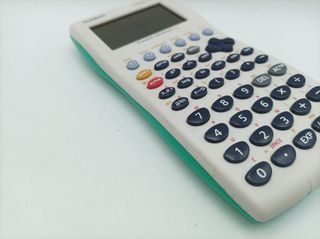 Calculadora Gráfica Casio fx-9750G PLUS