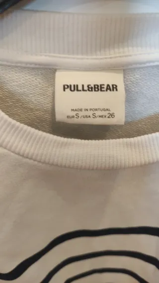 Sudadera rayas blancas y negras