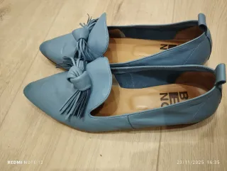 Zapatos planos piel azul talla 40