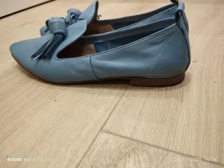 Zapatos planos piel azul talla 40