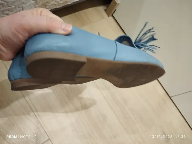 Zapatos planos piel azul talla 40