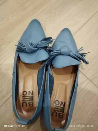Zapatos planos piel azul talla 40