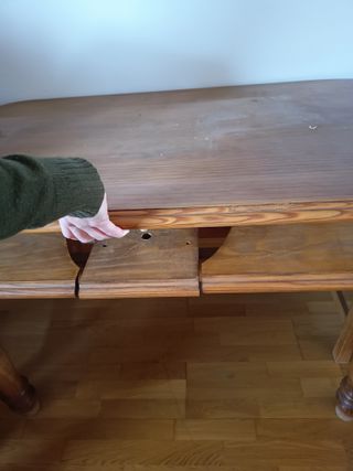 Mesa de comedor de madera maciza