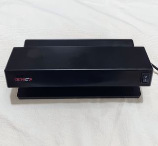 Detector Billetes Falsos Genie MD-1784 UV