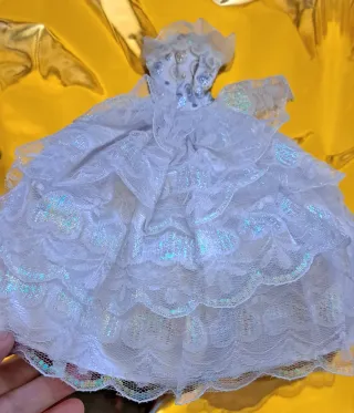 3 Abiti Principessa Barbie nuovi con scarpe e bors