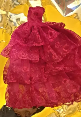 3 Abiti Principessa Barbie nuovi con scarpe e bors