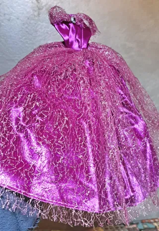 3 Abiti Principessa Barbie nuovi con scarpe e bors