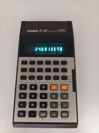 Calculadora Científica Casio fx-140 Vintage