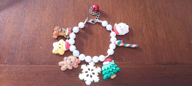 Pulsera Navideña con charms