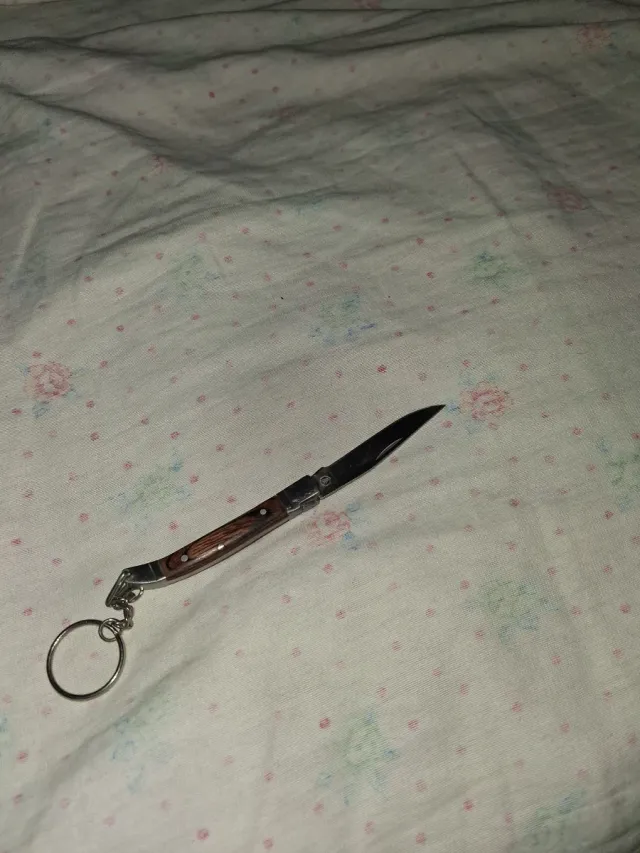 Navaja Laguiole con llavero