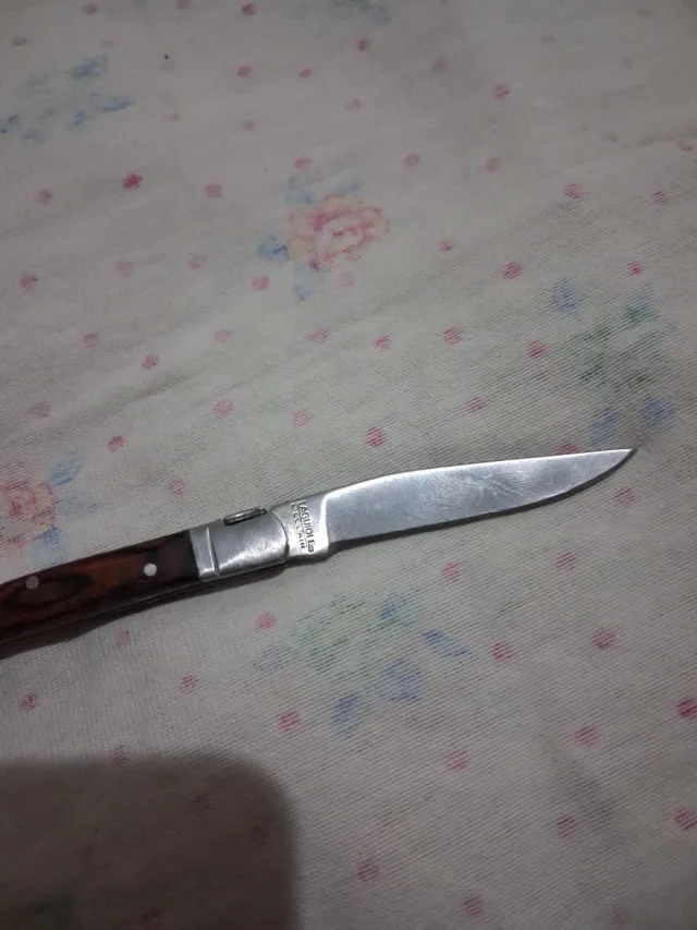 Navaja Laguiole con llavero