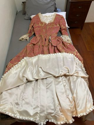 Vestido Valenciana Brocado Rosa y Dorado