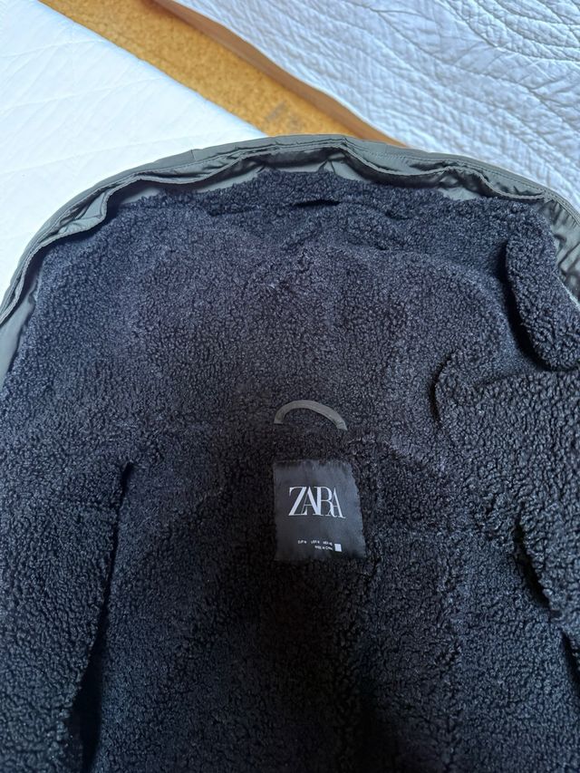 Cazadora Zara Verde Caqui Talla M (COMO NUEVA)