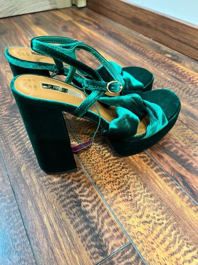 Sandalias tacón terciopelo verde