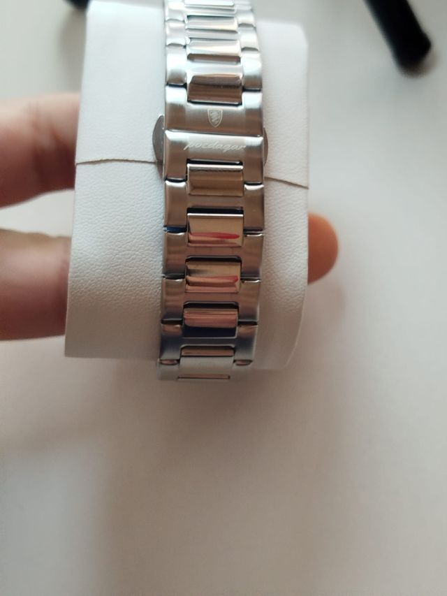 Reloj Poedagar Unisex 39mm con Diamantes