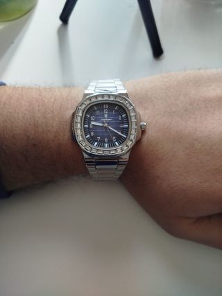 Reloj Poedagar Unisex 39mm con Diamantes