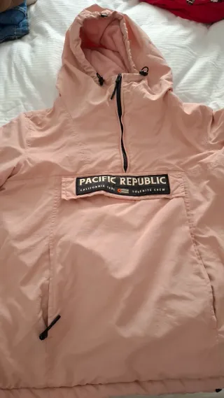 Chaqueta Canguro Rosa Pacific Republic