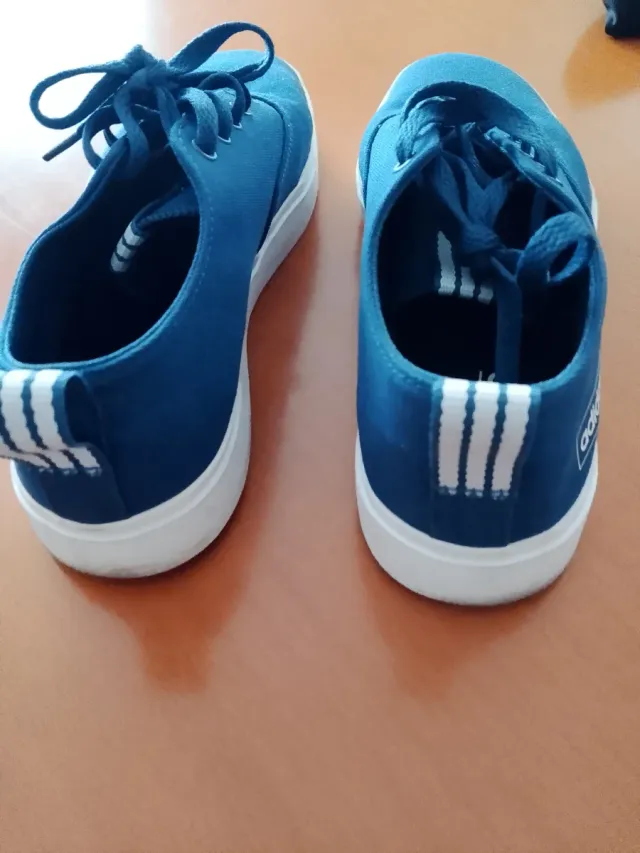 Zapatillas lona Adidas azul marino talla 41.5