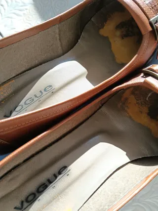 Zapatos de tacón marrones talla 39