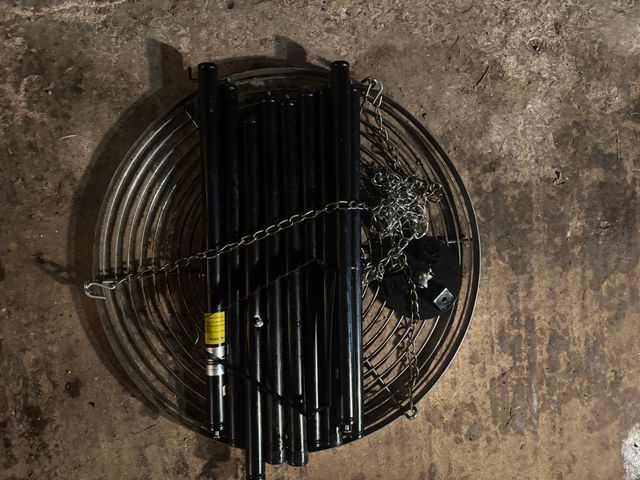 Barbacoa Trípode 65cm Negra y Plateada