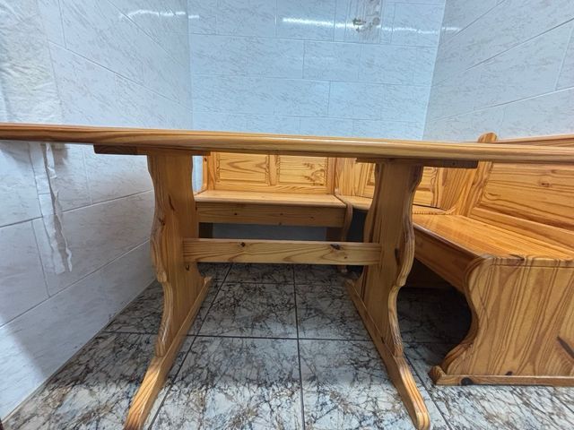 Conjunto de mesa y banco de madera (+silla)