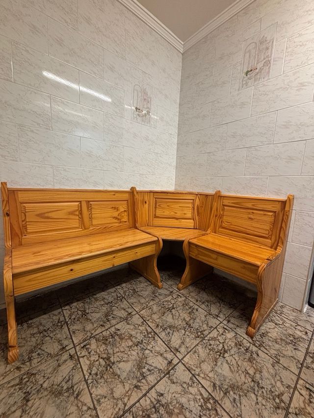 Conjunto de mesa y banco de madera (+silla)